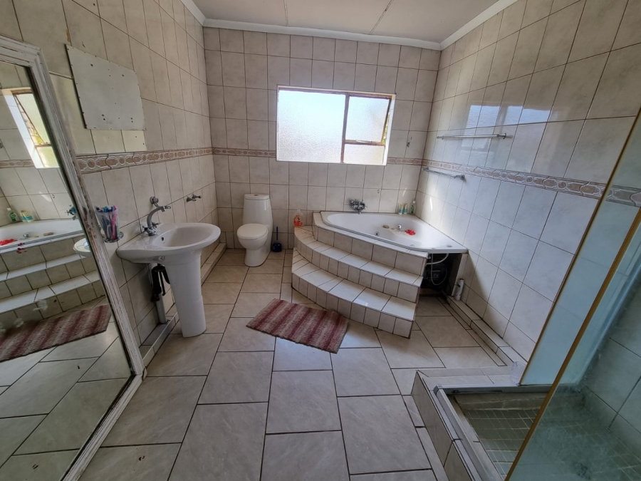 4 Bedroom Property for Sale in Panorama Free State